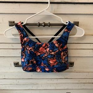 Lululemon sport bra